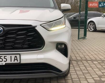 Белый Тойота Хайлендер, объемом двигателя 2.5 л и пробегом 13 тыс. км за 56999 $, фото 6 на Automoto.ua