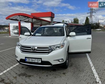 Білий Тойота Хайлендер, об'ємом двигуна 3.5 л та пробігом 150 тис. км за 19000 $, фото 1 на Automoto.ua
