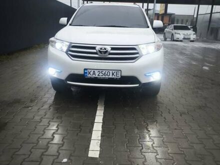 Білий Тойота Хайлендер, об'ємом двигуна 3.46 л та пробігом 200 тис. км за 18500 $, фото 1 на Automoto.ua