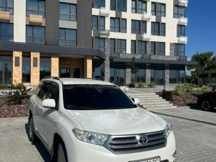 Білий Тойота Хайлендер, об'ємом двигуна 3.46 л та пробігом 250 тис. км за 17500 $, фото 1 на Automoto.ua