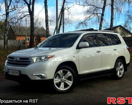 Белый Тойота Хайлендер, объемом двигателя 3.5 л и пробегом 207 тыс. км за 16850 $, фото 1 на Automoto.ua