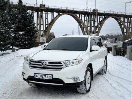 Белый Тойота Хайлендер, объемом двигателя 3.5 л и пробегом 166 тыс. км за 18800 $, фото 1 на Automoto.ua