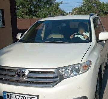 Білий Тойота Хайлендер, об'ємом двигуна 3.46 л та пробігом 232 тис. км за 17500 $, фото 1 на Automoto.ua