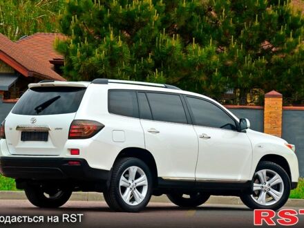 Тойота Хайлендер 2013 в Днепре (Днепропетровске) на Automoto.ua Белый Тойота Хайлендер, объемом двигателя 3.5 л и пробегом 147 тыс. км за 19700 $, фото 1 на Automoto.ua
