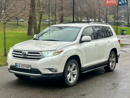 Белый Тойота Хайлендер, объемом двигателя 3.5 л и пробегом 199 тыс. км за 16800 $, фото 1 на Automoto.ua