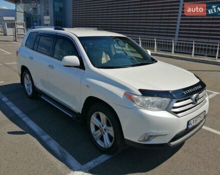 Белый Тойота Хайлендер, объемом двигателя 3.46 л и пробегом 194 тыс. км за 18600 $, фото 1 на Automoto.ua