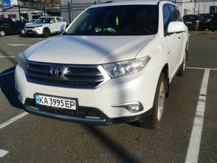 Белый Тойота Хайлендер, объемом двигателя 3.5 л и пробегом 204 тыс. км за 18200 $, фото 1 на Automoto.ua