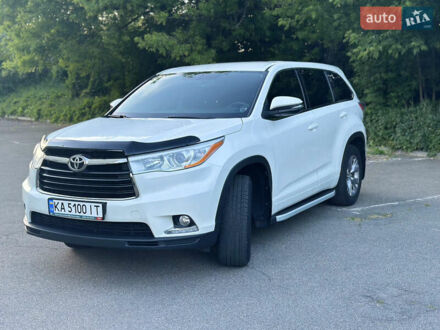 Тойота Хайлендер 2014 в Киеве на Automoto.ua Белый Тойота Хайлендер, объемом двигателя 2.7 л и пробегом 128 тыс. км за 20999 $, фото 1 на Automoto.ua