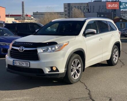 Белый Тойота Хайлендер, объемом двигателя 3.5 л и пробегом 252 тыс. км за 20990 $, фото 1 на Automoto.ua