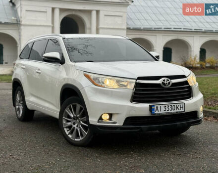 Белый Тойота Хайлендер, объемом двигателя 2.67 л и пробегом 152 тыс. км за 22800 $, фото 1 на Automoto.ua