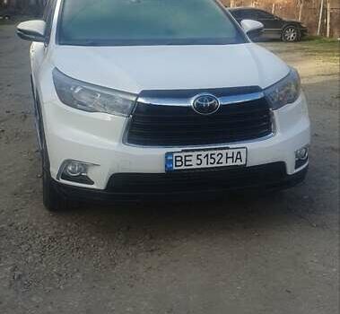 Білий Тойота Хайлендер, об'ємом двигуна 3.5 л та пробігом 137 тис. км за 26800 $, фото 1 на Automoto.ua