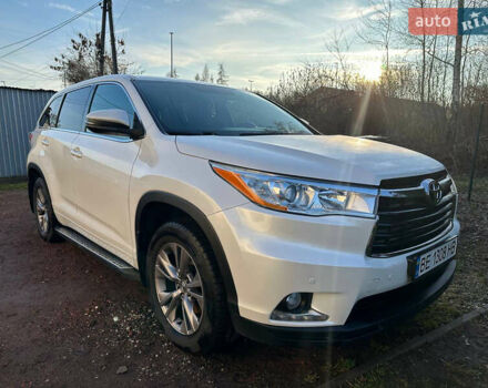 Білий Тойота Хайлендер, об'ємом двигуна 2.67 л та пробігом 177 тис. км за 24500 $, фото 1 на Automoto.ua