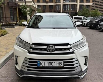 Білий Тойота Хайлендер, об'ємом двигуна 3.5 л та пробігом 138 тис. км за 22000 $, фото 1 на Automoto.ua