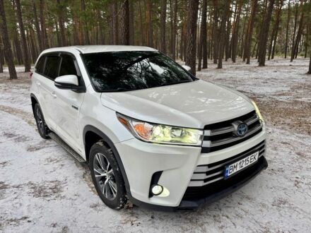 Тойота Хайлендер 2017 у Сумах на Automoto.ua Білий Тойота Хайлендер, об'ємом двигуна 3.5 л та пробігом 104 тис. км за 32000 $, фото 1 на Automoto.ua