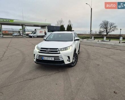 Білий Тойота Хайлендер, об'ємом двигуна 2.67 л та пробігом 149 тис. км за 29500 $, фото 1 на Automoto.ua