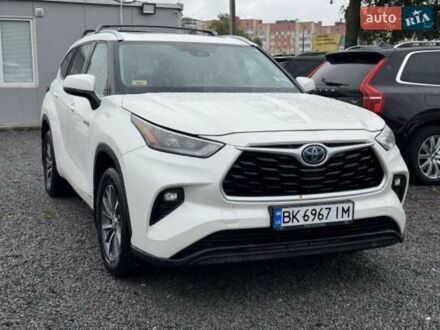 Белый Тойота Хайлендер, объемом двигателя 2.49 л и пробегом 134 тыс. км за 38000 $, фото 1 на Automoto.ua