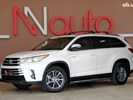 Тойота Хайлендер 2020 у Одесі на Automoto.ua Білий Тойота Хайлендер, об'ємом двигуна 3.5 л та пробігом 90 тис. км за 36900 $, фото 1 на Automoto.ua
