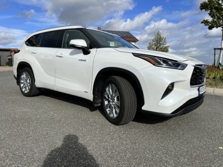 Тойота Хайлендер 2020 у Києві на Automoto.ua Білий Тойота Хайлендер, об'ємом двигуна 2.5 л та пробігом 43 тис. км за 44900 $, фото 1 на Automoto.ua