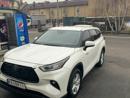 Белый Тойота Хайлендер, объемом двигателя 2.49 л и пробегом 170 тыс. км за 37500 $, фото 1 на Automoto.ua