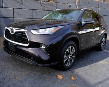 Белый Тойота Хайлендер, объемом двигателя 3.5 л и пробегом 23 тыс. км за 14000 $, фото 1 на Automoto.ua