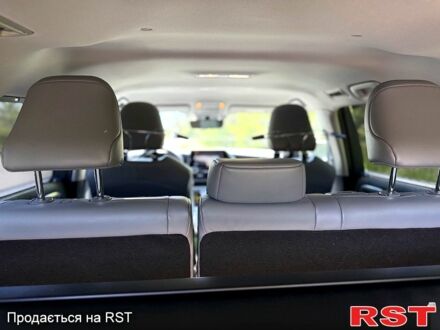 Белый Тойота Хайлендер, объемом двигателя 2.5 л и пробегом 41 тыс. км за 56500 $, фото 1 на Automoto.ua