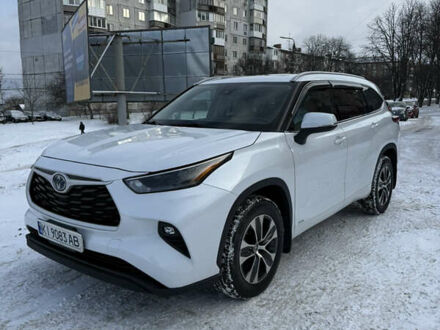 Белый Тойота Хайлендер, объемом двигателя 2.49 л и пробегом 50 тыс. км за 41200 $, фото 1 на Automoto.ua