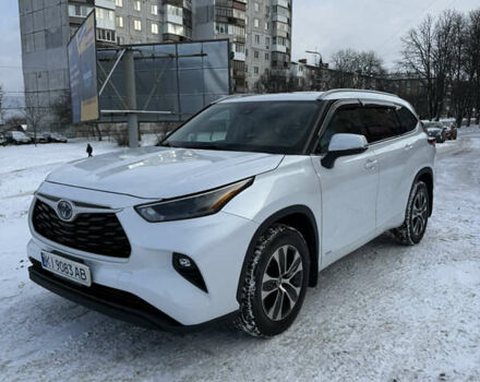 Белый Тойота Хайлендер, объемом двигателя 2.49 л и пробегом 50 тыс. км за 41200 $, фото 1 на Automoto.ua