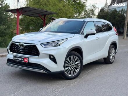 Тойота Хайлендер 2024 у Києві на Automoto.ua Білий Тойота Хайлендер, об'ємом двигуна 2 л та пробігом 1 тис. км за 56990 $, фото 1 на Automoto.ua