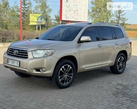 Бежевый Тойота Хайлендер, объемом двигателя 3.46 л и пробегом 280 тыс. км за 13200 $, фото 2 на Automoto.ua