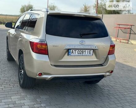 Бежевый Тойота Хайлендер, объемом двигателя 3.46 л и пробегом 280 тыс. км за 13200 $, фото 6 на Automoto.ua