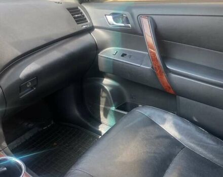 Бежевый Тойота Хайлендер, объемом двигателя 3.46 л и пробегом 231 тыс. км за 15000 $, фото 8 на Automoto.ua