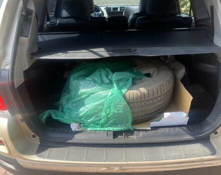 Бежевый Тойота Хайлендер, объемом двигателя 3.46 л и пробегом 231 тыс. км за 15000 $, фото 4 на Automoto.ua