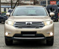 Бежевый Тойота Хайлендер, объемом двигателя 3.46 л и пробегом 302 тыс. км за 18600 $, фото 3 на Automoto.ua