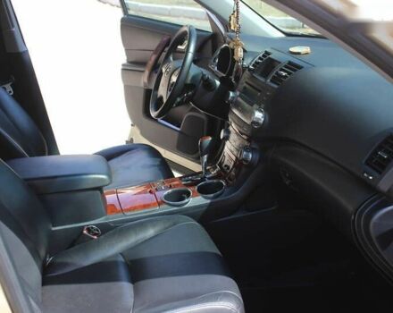 Бежевий Тойота Хайлендер, об'ємом двигуна 3.5 л та пробігом 113 тис. км за 17990 $, фото 27 на Automoto.ua