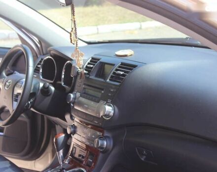 Бежевий Тойота Хайлендер, об'ємом двигуна 3.5 л та пробігом 113 тис. км за 17990 $, фото 28 на Automoto.ua