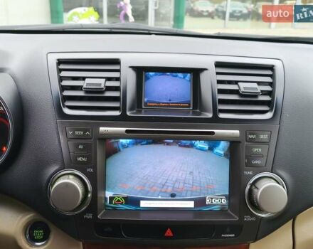 Бежевый Тойота Хайлендер, объемом двигателя 3.46 л и пробегом 302 тыс. км за 18600 $, фото 21 на Automoto.ua