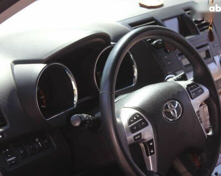 Бежевий Тойота Хайлендер, об'ємом двигуна 3.5 л та пробігом 113 тис. км за 17990 $, фото 18 на Automoto.ua