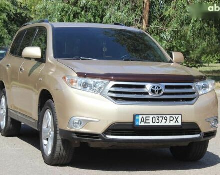 Бежевий Тойота Хайлендер, об'ємом двигуна 3.5 л та пробігом 113 тис. км за 17990 $, фото 4 на Automoto.ua