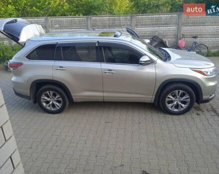 Бежевый Тойота Хайлендер, объемом двигателя 2.5 л и пробегом 170 тыс. км за 24500 $, фото 17 на Automoto.ua
