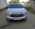 Бежевый Тойота Хайлендер, объемом двигателя 2.5 л и пробегом 170 тыс. км за 24500 $, фото 5 на Automoto.ua