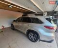 Тойота Хайлендер 2016 в Киеве на Automoto.ua Бежевый Тойота Хайлендер, объемом двигателя 3.55 л и пробегом 165 тыс. км за 24500 $, фото 1 на Automoto.ua