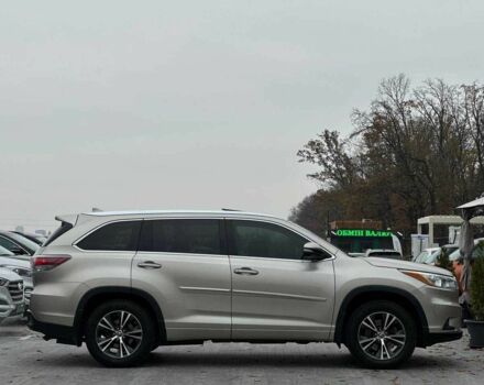 Бежевый Тойота Хайлендер, объемом двигателя 3.5 л и пробегом 166 тыс. км за 23990 $, фото 2 на Automoto.ua