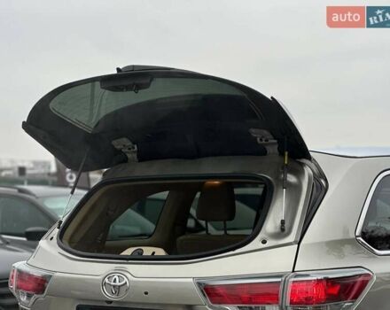 Бежевый Тойота Хайлендер, объемом двигателя 3.46 л и пробегом 166 тыс. км за 23990 $, фото 9 на Automoto.ua