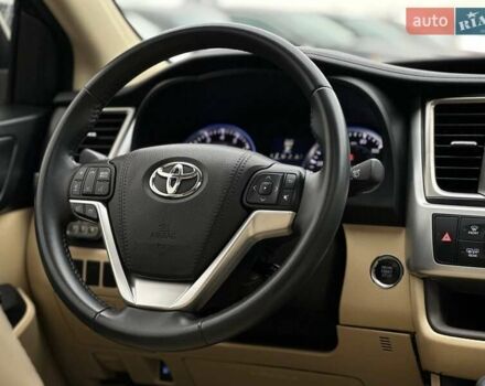 Бежевий Тойота Хайлендер, об'ємом двигуна 3.46 л та пробігом 166 тис. км за 23990 $, фото 22 на Automoto.ua