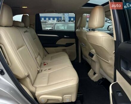 Бежевий Тойота Хайлендер, об'ємом двигуна 3.46 л та пробігом 166 тис. км за 23990 $, фото 14 на Automoto.ua