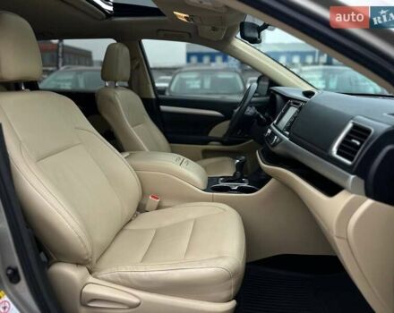 Бежевий Тойота Хайлендер, об'ємом двигуна 3.46 л та пробігом 166 тис. км за 23990 $, фото 13 на Automoto.ua