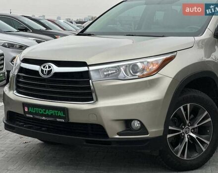Бежевий Тойота Хайлендер, об'ємом двигуна 3.46 л та пробігом 166 тис. км за 23990 $, фото 1 на Automoto.ua