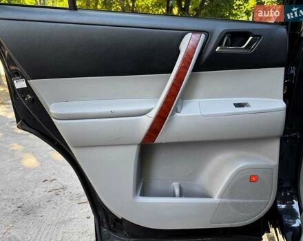 Черный Тойота Хайлендер, объемом двигателя 3.5 л и пробегом 473 тыс. км за 15290 $, фото 25 на Automoto.ua