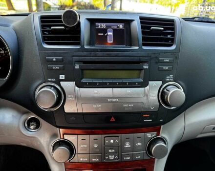 Черный Тойота Хайлендер, объемом двигателя 3.5 л и пробегом 473 тыс. км за 15290 $, фото 18 на Automoto.ua