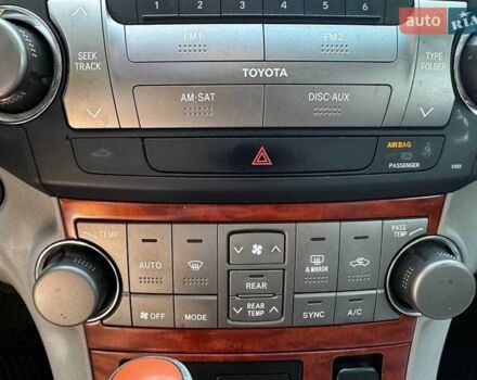 Черный Тойота Хайлендер, объемом двигателя 3.5 л и пробегом 473 тыс. км за 15290 $, фото 20 на Automoto.ua